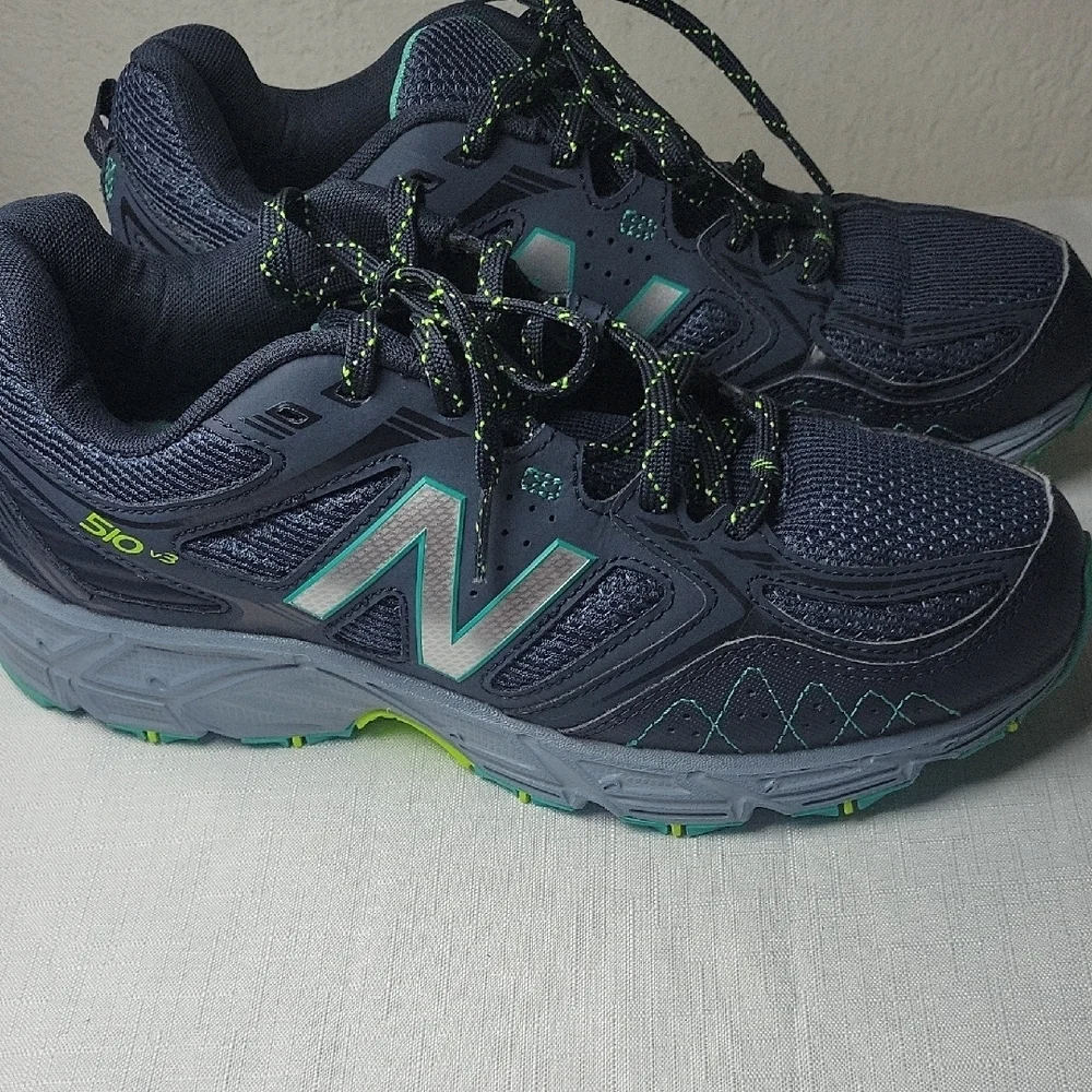 New Balance 510 V3 All Terrain Women's Size 9.5 Sneakers Running Shoes